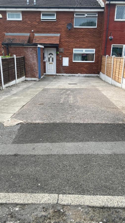 Bv Luxury Spacious 3 Bedroom House At Isaac Close Casa de férias Manchester